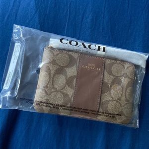 Coach Corner Zip Wristlet